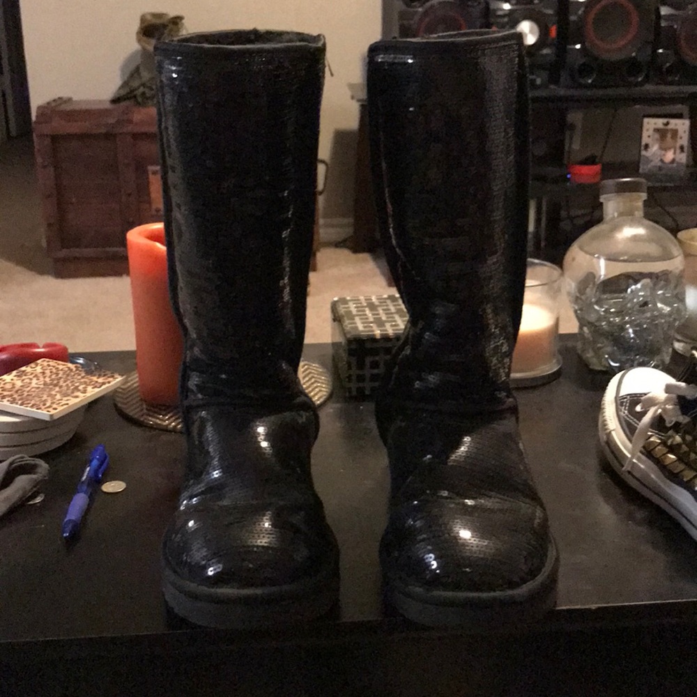 Black Sparkly Uggs